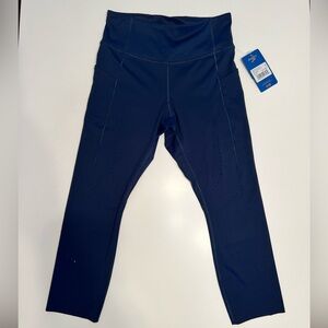 Brooks Leggings NWT Medium 3/4 leggings